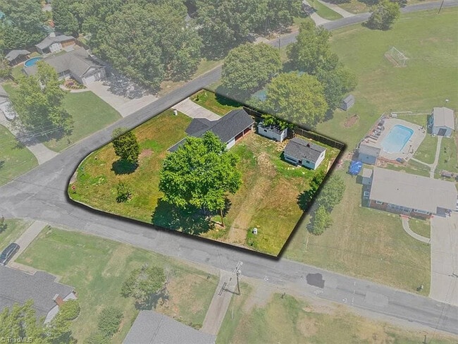 Building Photo - Earn Wealth While Leasing - Like a Homeowner - Lease to Own