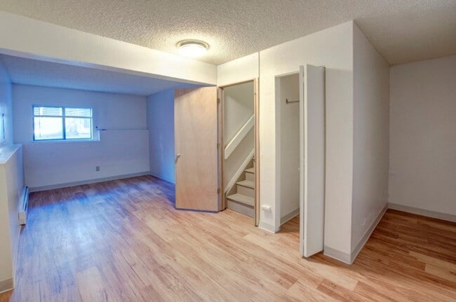 Building Photo - 1631 19th St