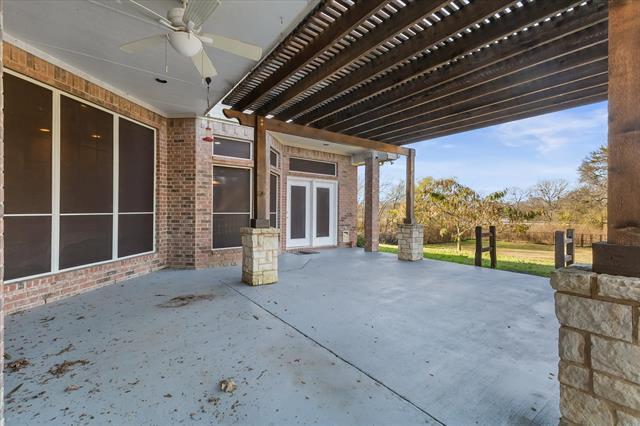 Building Photo - 2045 Chisholm Trail