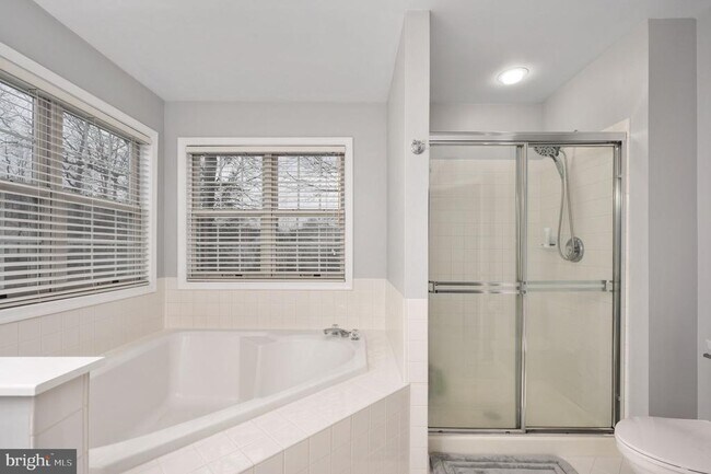 Building Photo - 13731 Bridlewood Dr