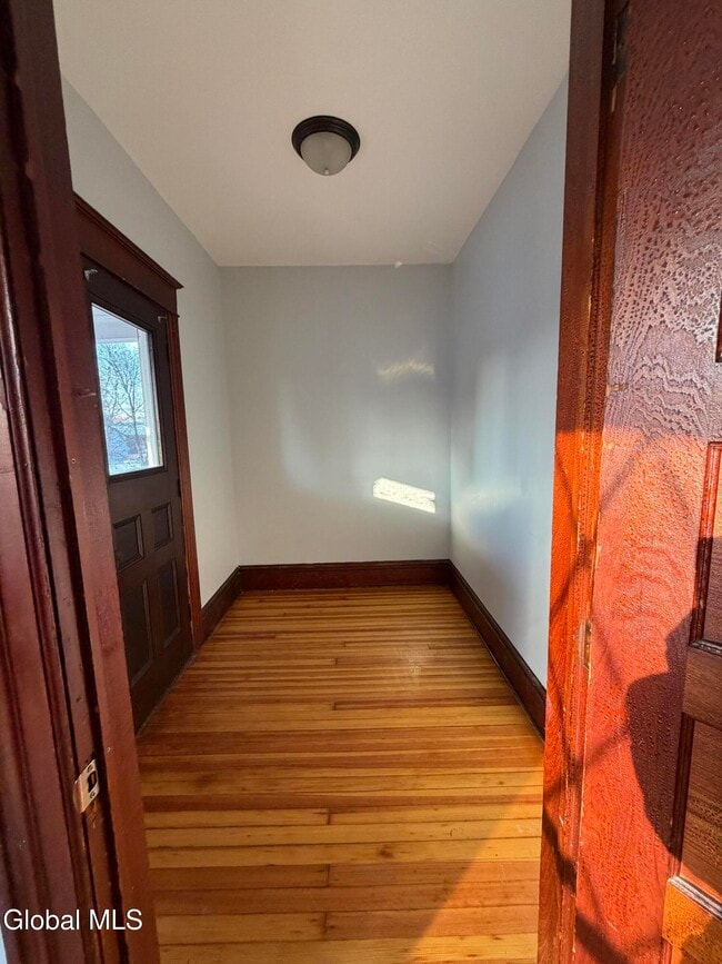 Building Photo - 608 3rd Ave