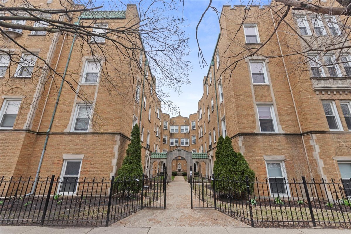 Building Photo - 6418 N Newgard Ave
