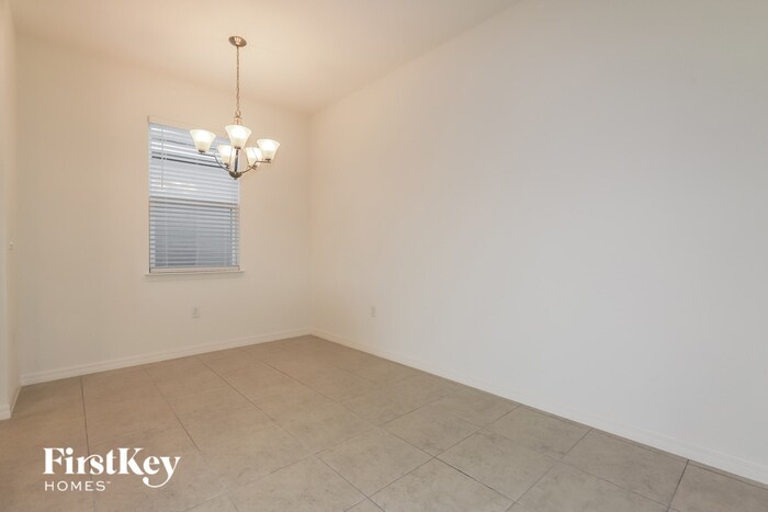 Building Photo - 601 Crown Rose Dr