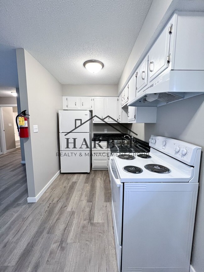 Building Photo - 1 Bedroom 1 Bath - New Avon - SPECIAL: App...