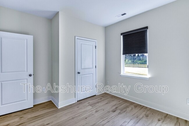 Building Photo - 806 Dorset Strm Dr