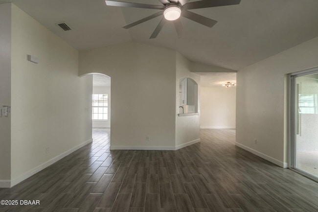 Building Photo - 1431 Victory Palm Dr