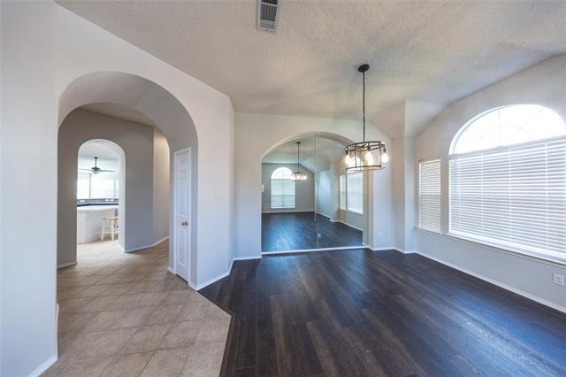 Building Photo - 10403 Joy Dr