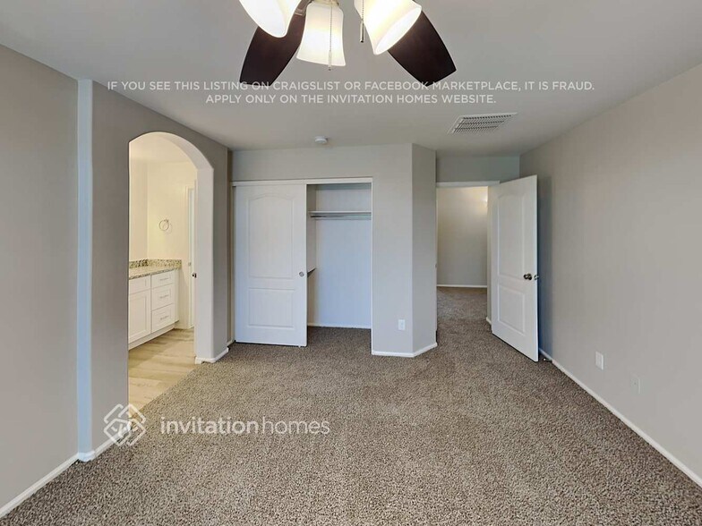 Building Photo - 1544 W San Tan Hills Dr