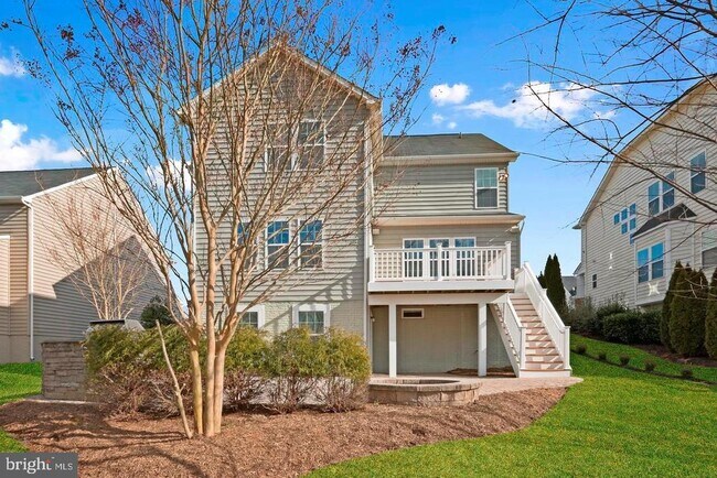 Building Photo - 25749 Racing Sun Dr