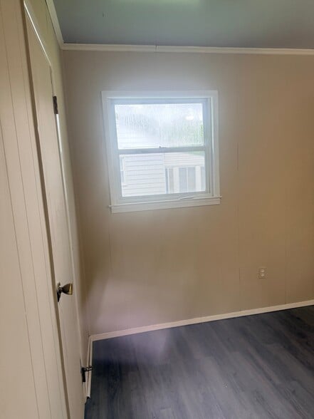 Building Photo - 432 Linden St