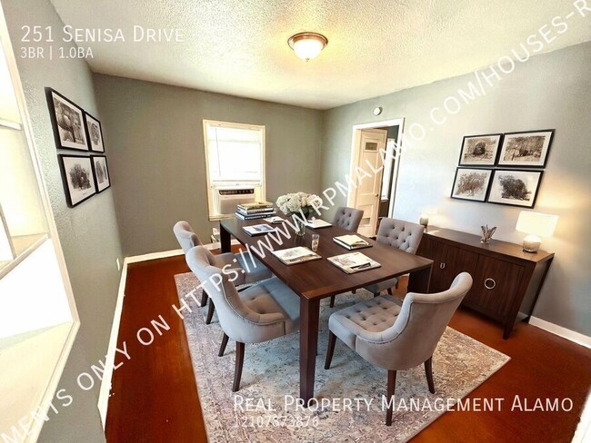 Building Photo - **APPLICATION RECEIED** *MOVE IN SPECIAL!*...