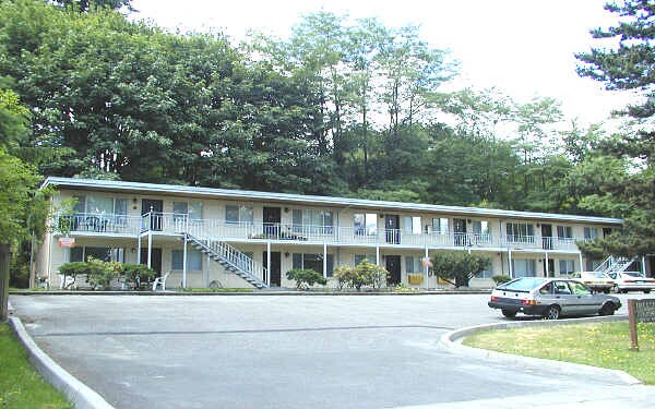 Building Photo - Hillside Apartments