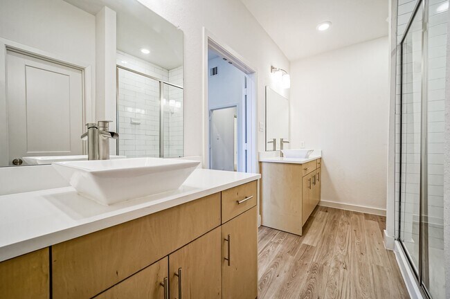 Building Photo - 2523 Appian Wy