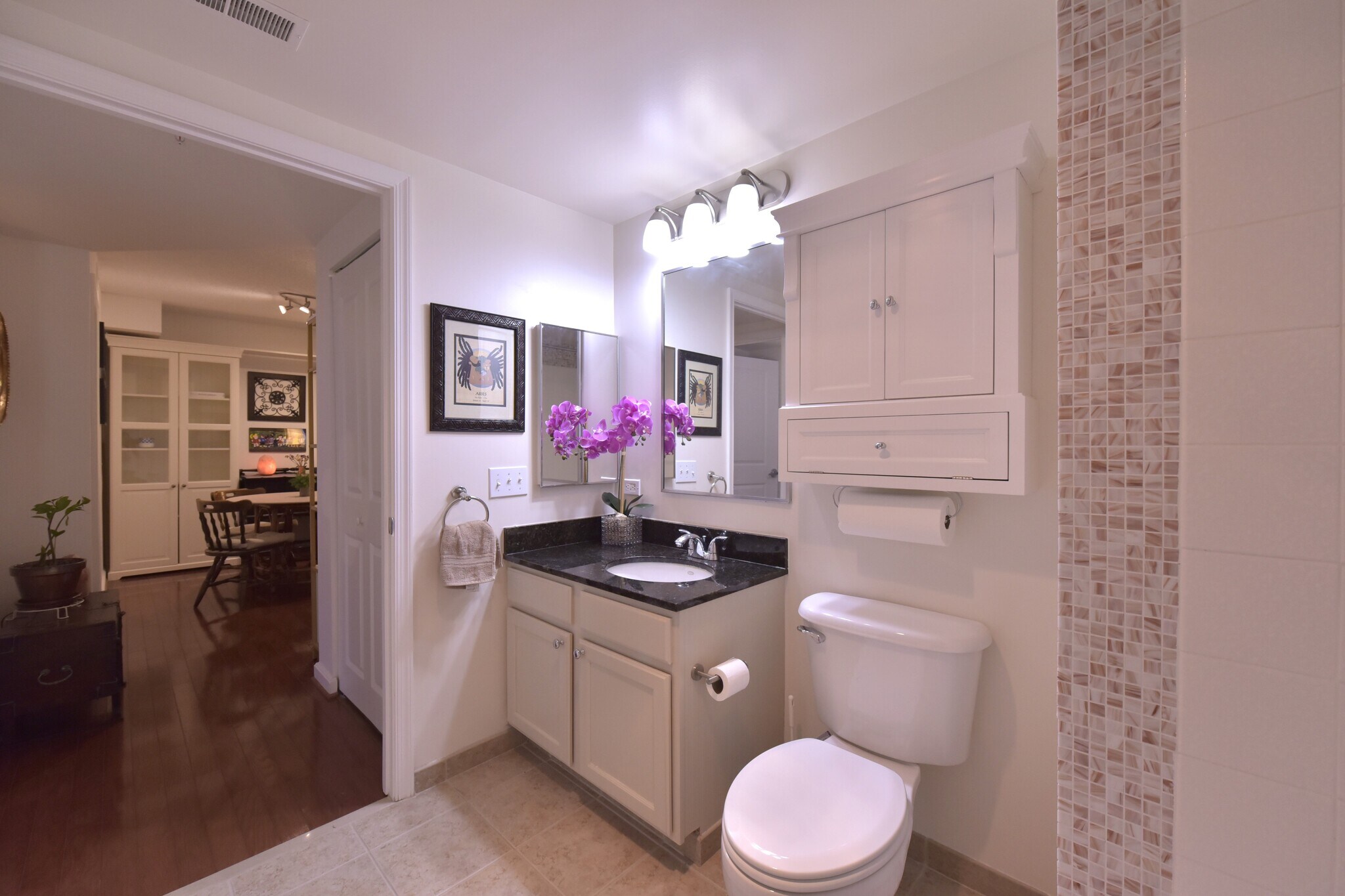 Building Photo - 880 N Pollard St