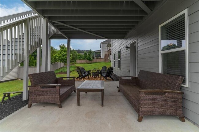 Building Photo - 301 Cochin Dr