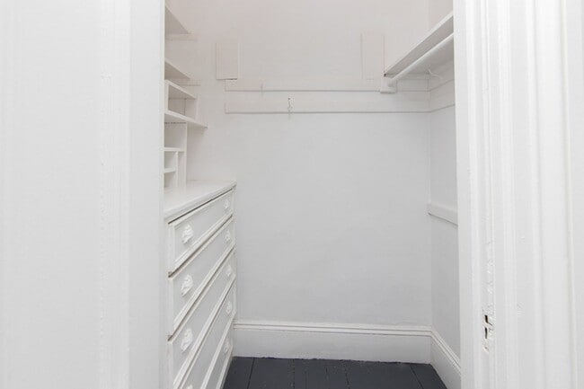 Building Photo - 169 Beacon St