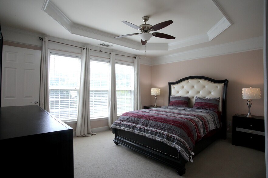 Building Photo - 2565 Speer Ct SE