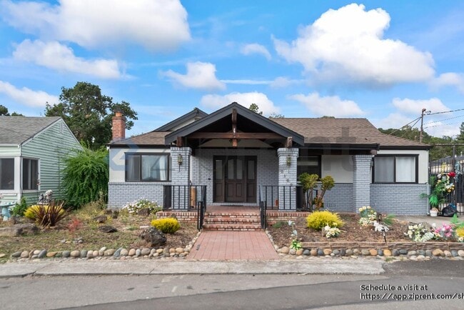 Primary Photo - 21623 Baywood Ave