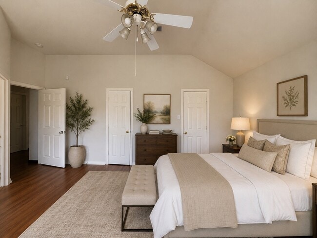 Building Photo - 980 Oak Falls Dr