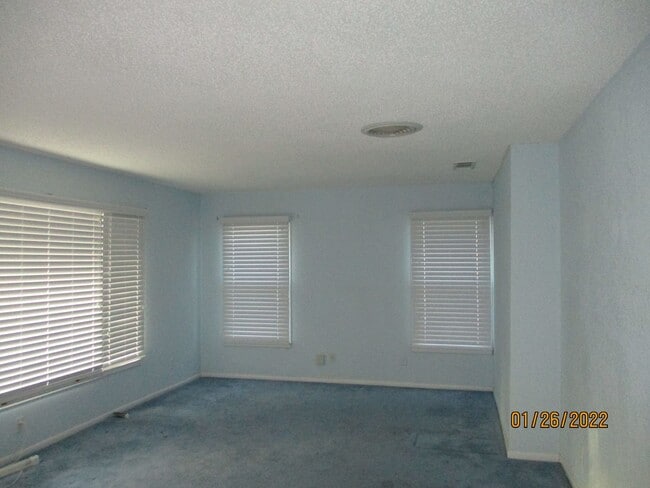Building Photo - 4300 Mackey Dr