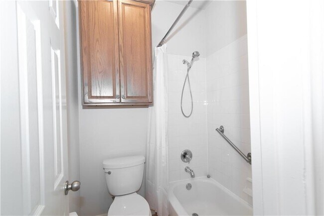 Building Photo - 2611 Salerno Pl