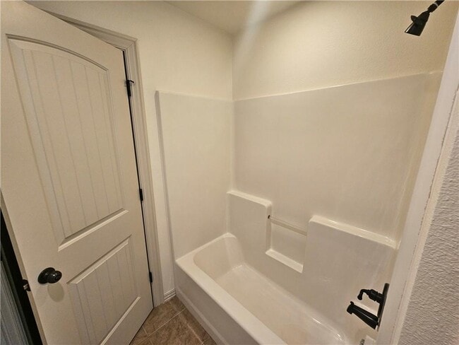 Building Photo - 2311 S Mont Blanc Ave