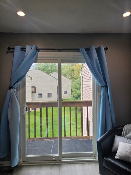 Building Photo - 1622 Rivers Edge