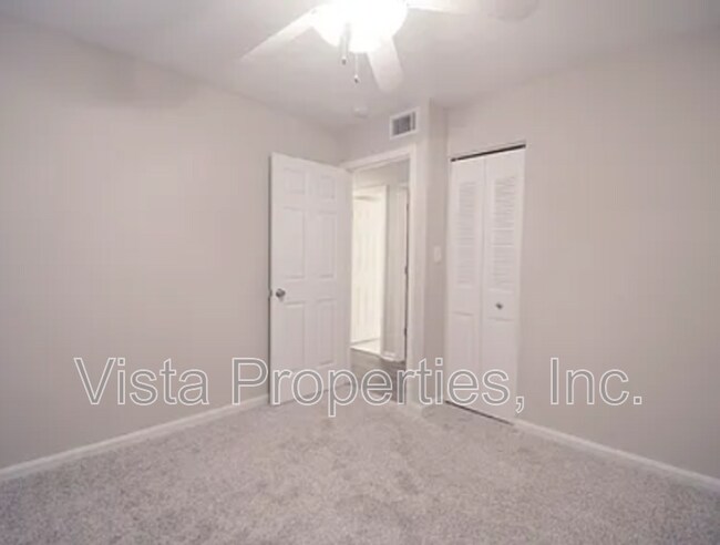 Building Photo - 5406 Chestnutwood Way