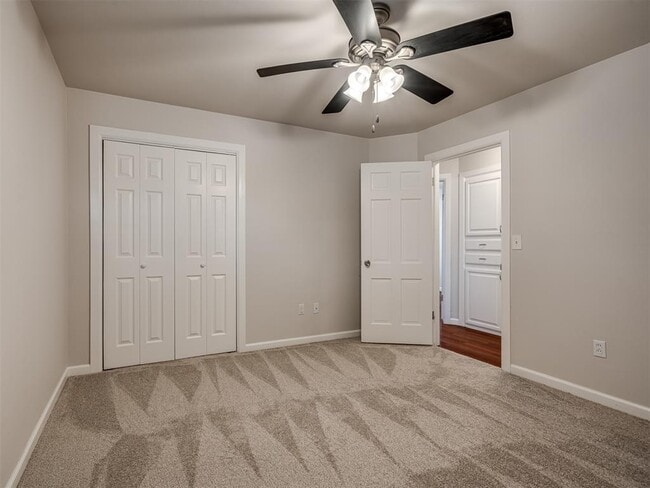 Building Photo - 8 South Ave