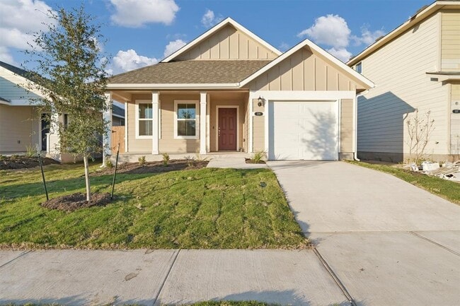 Primary Photo - 229 Trailside Ln