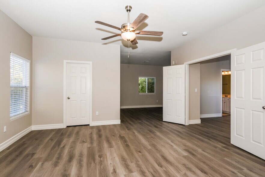 Building Photo - 5978 Genovese Ave