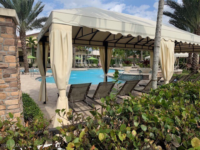 Building Photo - 9236 Glenforest Dr