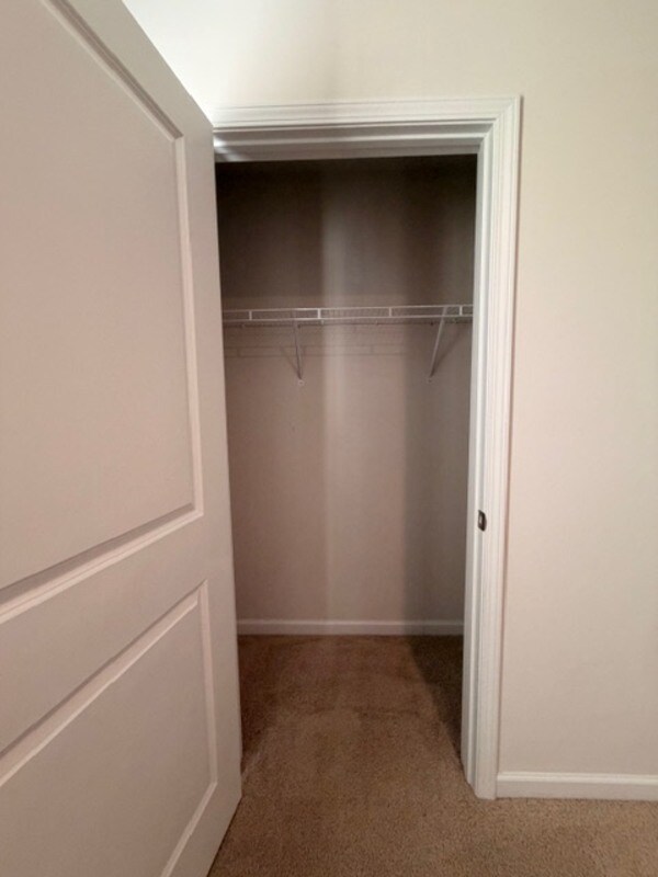 Building Photo - 328 Sandbach Rd