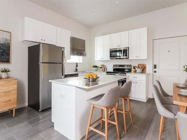 Building Photo - 7806 Clearview St