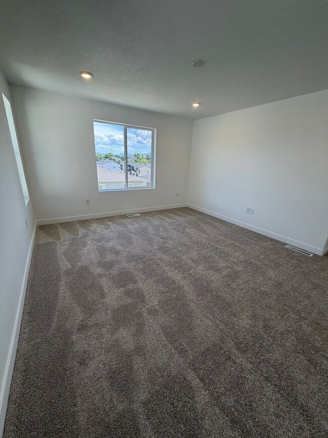 Building Photo - BRAND NEW HOME!!!
