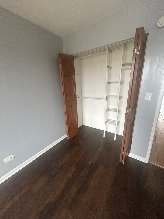 Building Photo - 169 S Gregory St