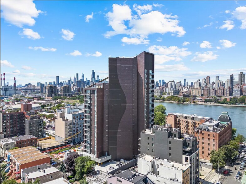 Building Photo - 1124 31st Ave