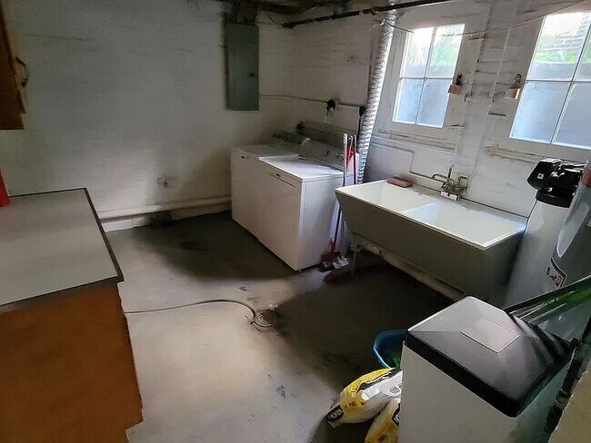 Building Photo - 3078 N Pennsylvania St