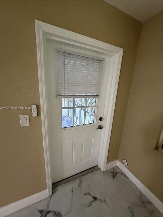 Building Photo - 6720 Arbor Dr