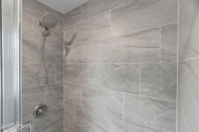 Building Photo - 1419 Joseph St