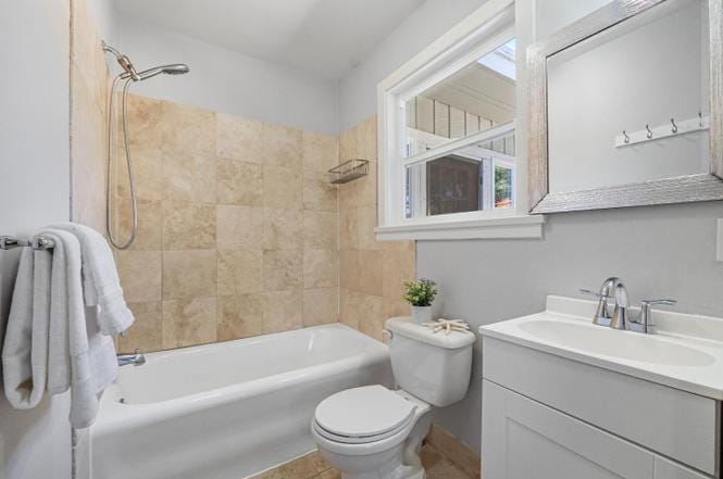 Building Photo - 102 Olive St