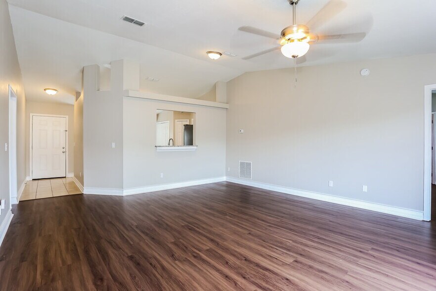 Building Photo - 8241 Dover Cliff Ct