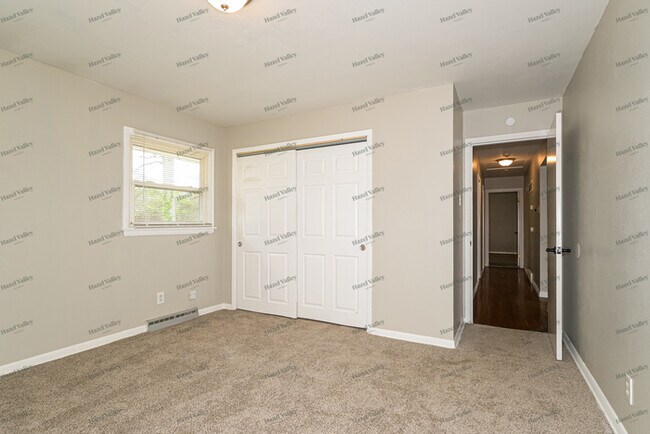 Building Photo - 12050 Mignon Dr