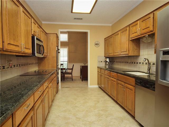 Building Photo - 7500 Canna Cove