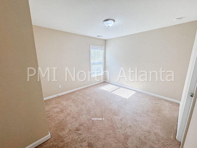 Building Photo - 4140 Madison Bridge Dr