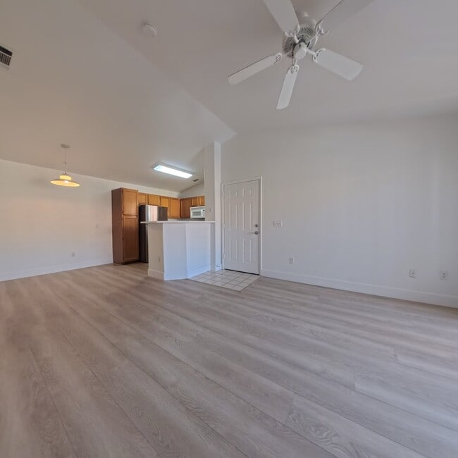 Building Photo - Upgraded 1 Bed 1 Bath Second-Story Condo at Opulence!