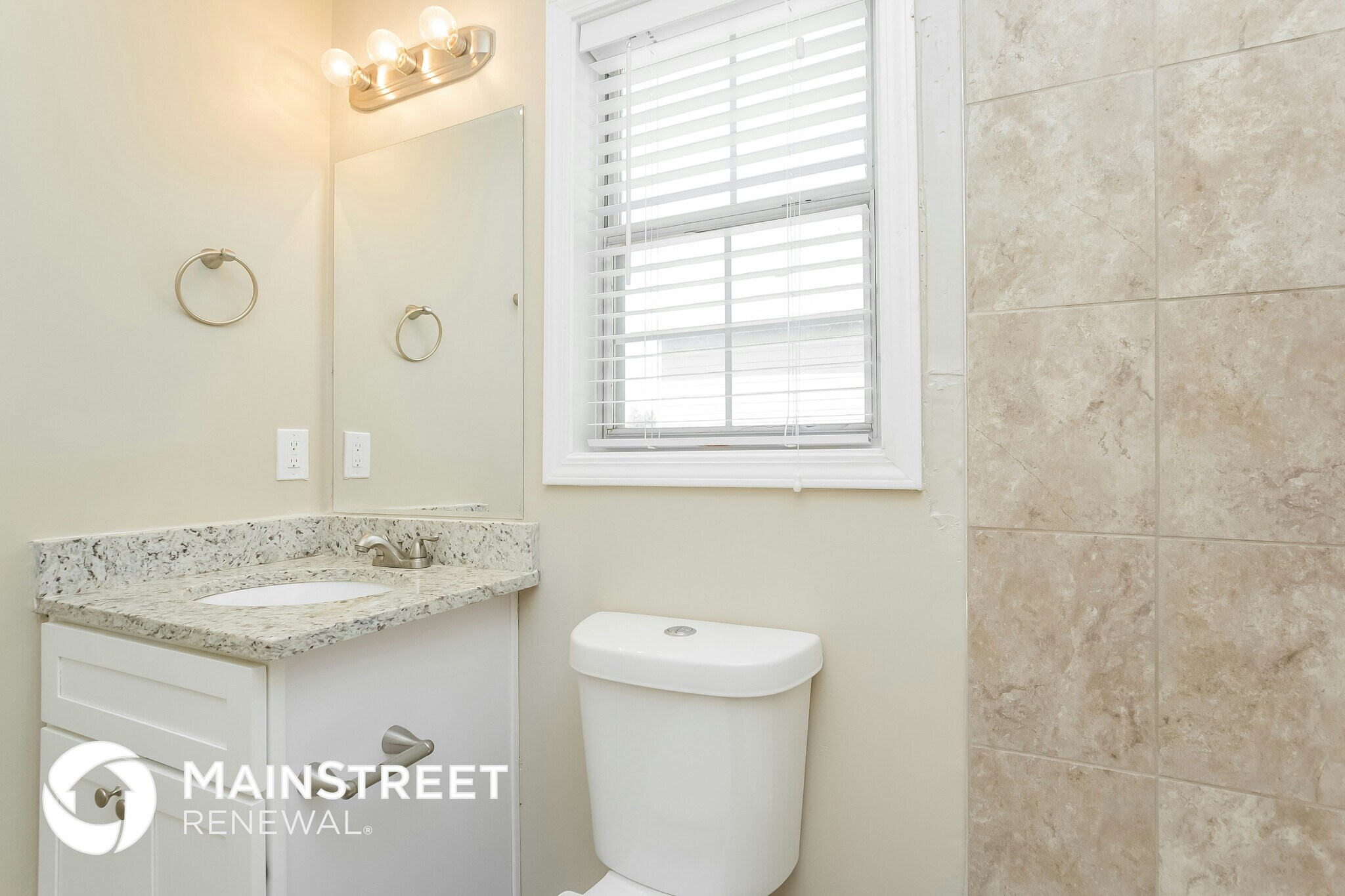 Building Photo - 219 Hampton Dr