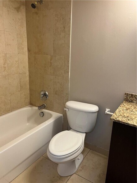 Building Photo - 6255 SW 47th Mnr