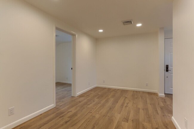 Building Photo - 51 Wharton Ave