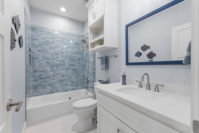 Building Photo - 22520 Bay Point Dr